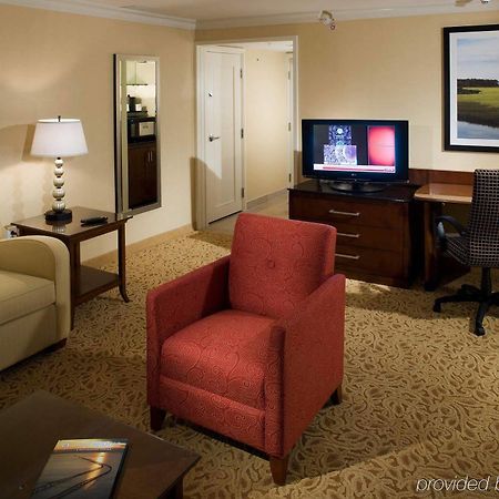 Holiday Inn 切萨皮克 客房 照片