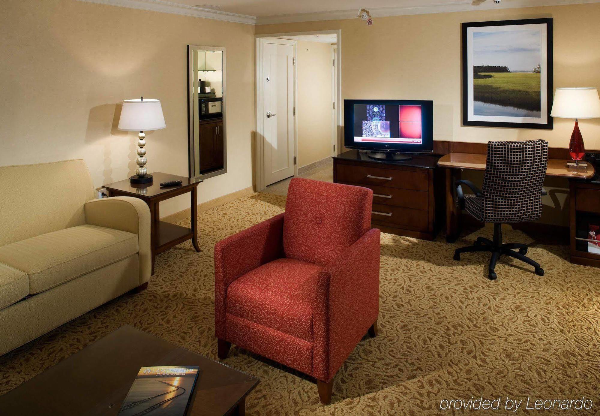 Holiday Inn 切萨皮克 客房 照片